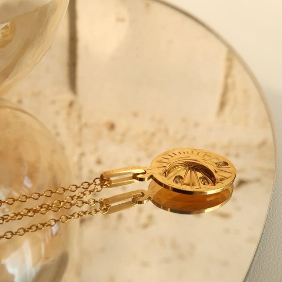 NEW 18K Gold Plated Diamond Moon Oval Necklace - Picture 2 of 12